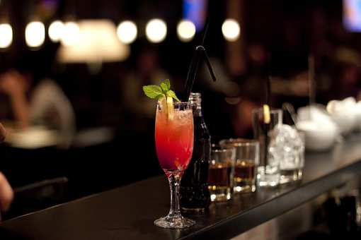 7 Best Bars in Minnesota: 2024 Edition!